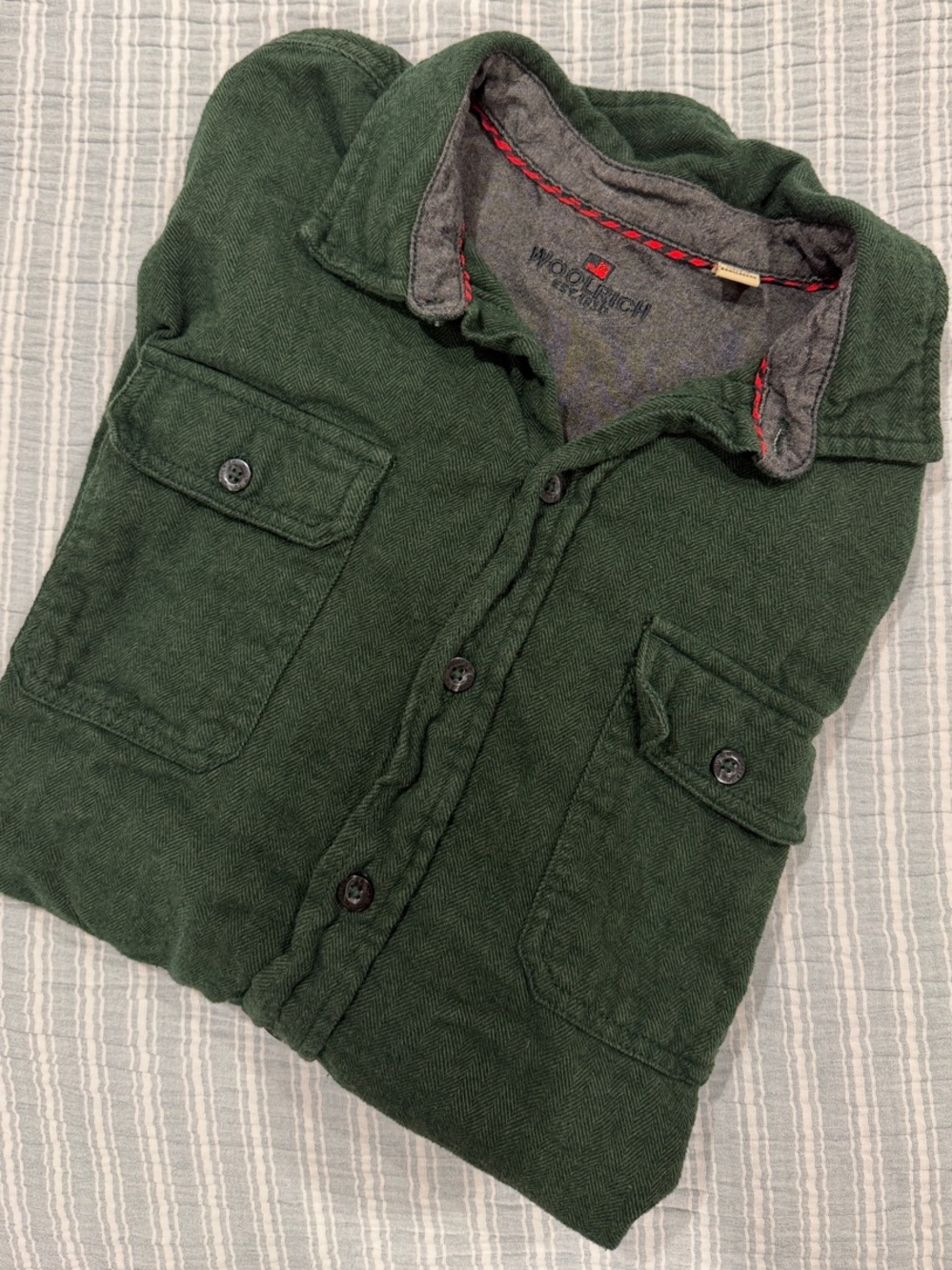 Woolrich Men's 100% Cotton Flannel Button Down in Green Size Large